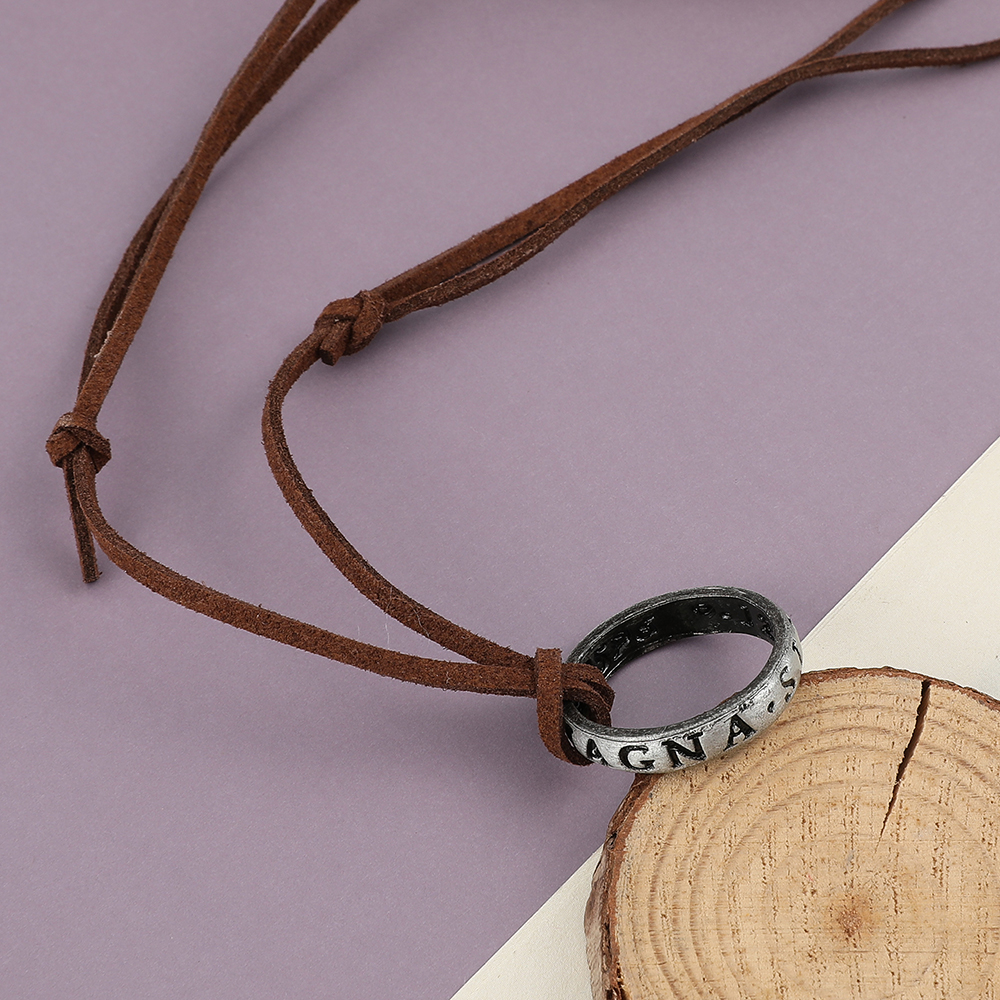 Game Anime Leather Chain Ring  - Vintage Collector 评论和价格