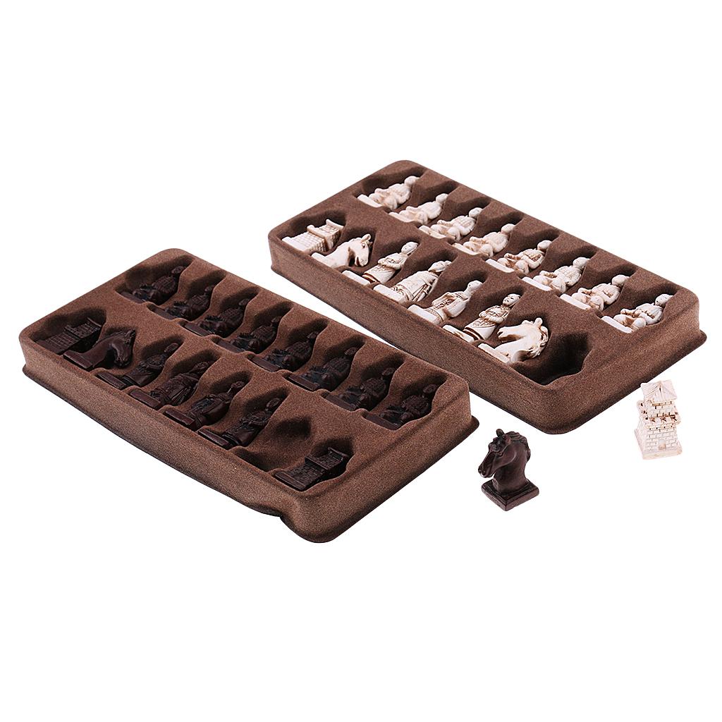 Vintage Chess Game Resin Foldi - Vintage Collectible Board Games 评论和价格