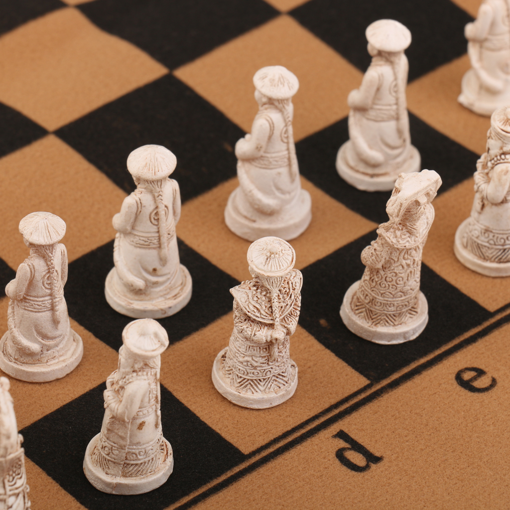 Thematic Antique Chinese Chess - Vintage Game Collection 评论和价格